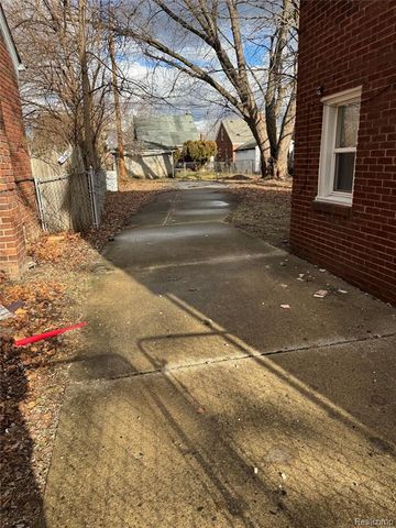 13693 Edmore Drive, Detroit, MI 48205