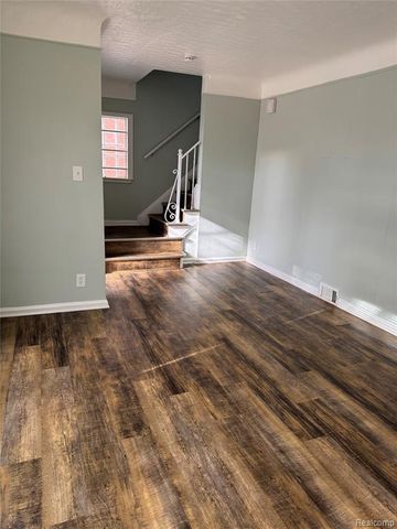 13693 Edmore Drive, Detroit, MI 48205