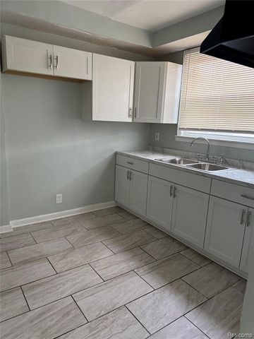 13693 Edmore Drive, Detroit, MI 48205