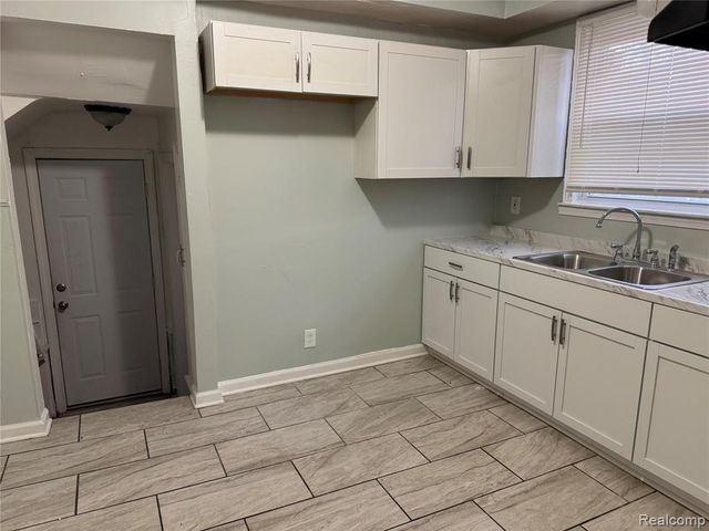 13693 Edmore Drive, Detroit, MI 48205