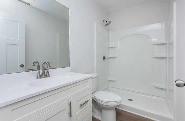 913 E 23rd Street, Des Moines, IA 50317