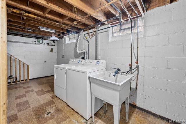 164 Berkley Street, Dearborn, MI 48124