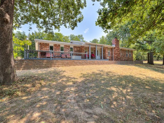 19200 Meador Lane, Harrah, OK 73045