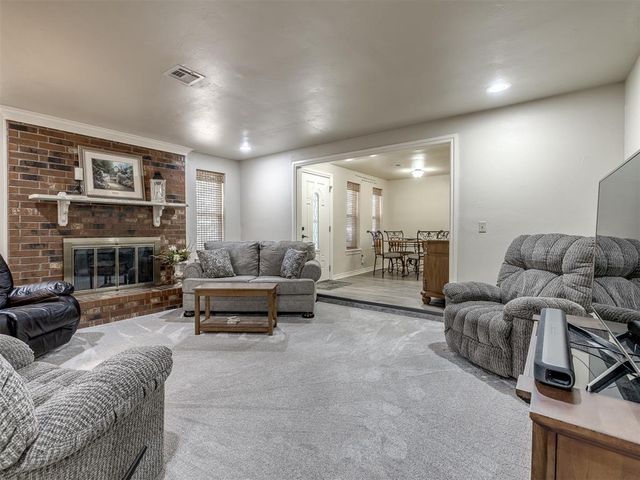19200 Meador Lane, Harrah, OK 73045