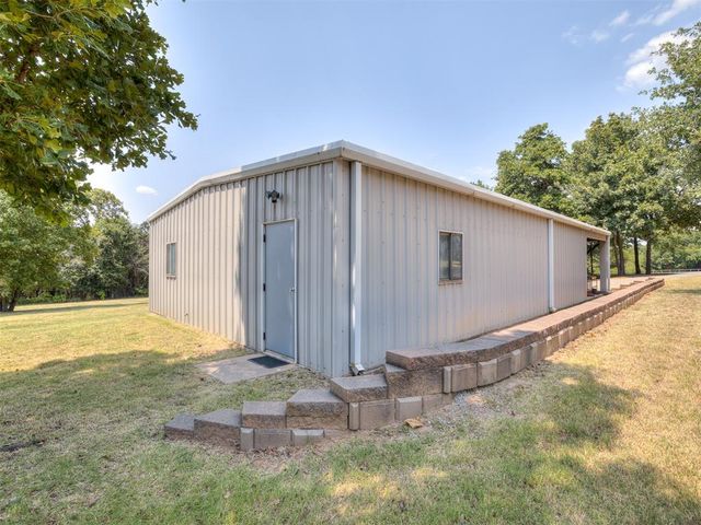 19200 Meador Lane, Harrah, OK 73045