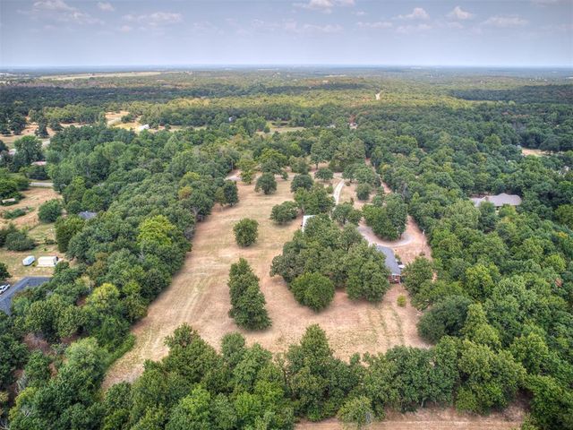 19200 Meador Lane, Harrah, OK 73045