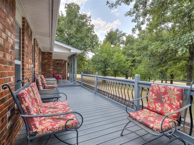 19200 Meador Lane, Harrah, OK 73045