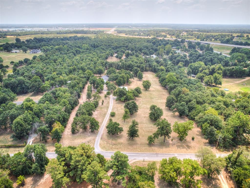 19200 Meador Lane, Harrah, OK 73045