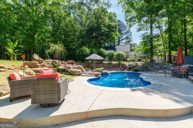 95 Tyler Woods Drive, Sharpsburg, GA 30277