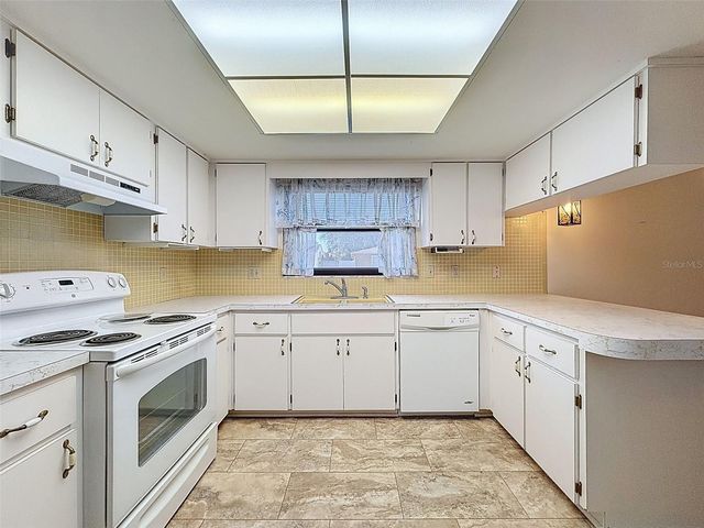 9811 WOODSTOCK LANE, Port Richey, FL 34668