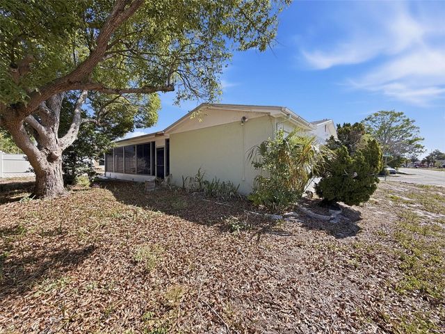 9811 WOODSTOCK LANE, Port Richey, FL 34668