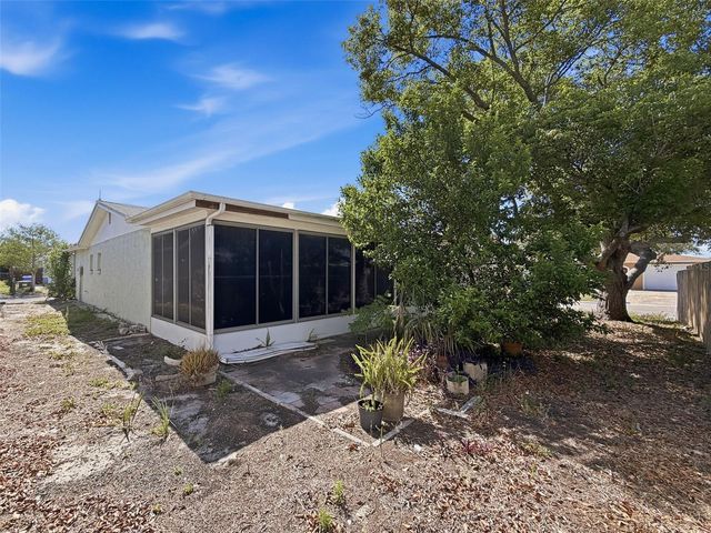 9811 WOODSTOCK LANE, Port Richey, FL 34668