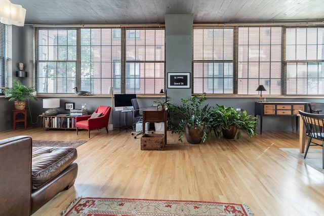 64 E.Brookline St 4, Boston, MA 02118