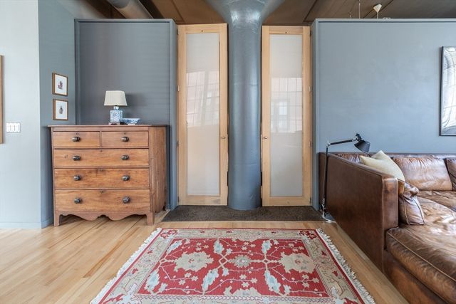 64 E.Brookline St 4, Boston, MA 02118