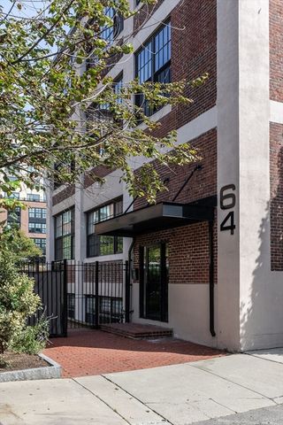64 E.Brookline St 4, Boston, MA 02118