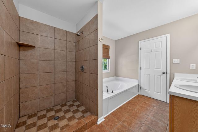 6804 Broome Bay Court, Raleigh, NC 27616