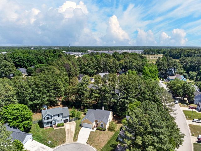 6804 Broome Bay Court, Raleigh, NC 27616