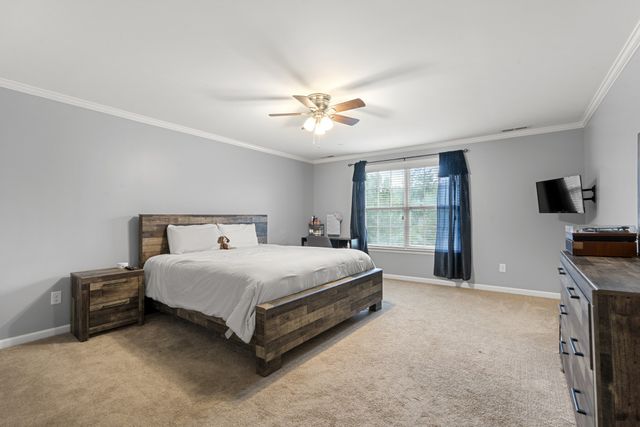 160 Lena Loop, Burns, TN 37029