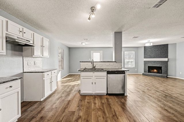 2256 White Oak Drive, Little Elm, TX 75068