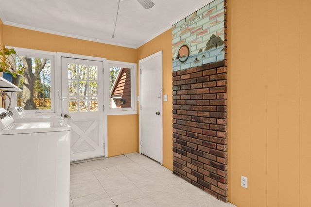 65 Mckinley Road, Portsmouth, NH 03801