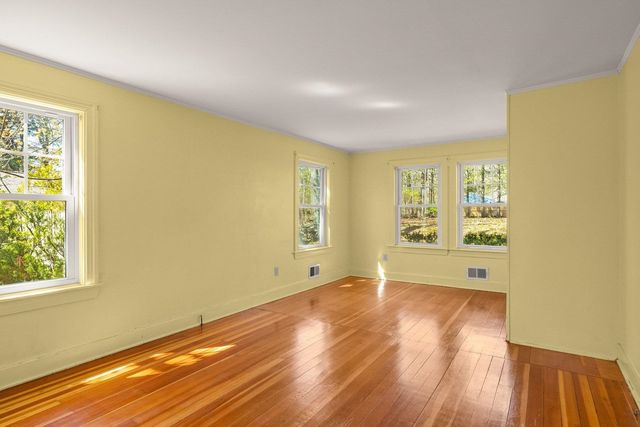 65 Mckinley Road, Portsmouth, NH 03801