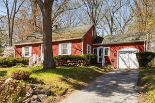 65 Mckinley Road, Portsmouth, NH 03801