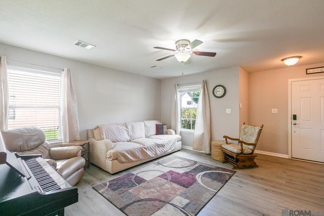 39087 Prairie North Dr, Gonzales, LA 70737