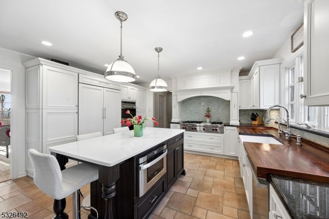 545 JOHNSTON DRIVE, Watchung Boro, NJ 07069