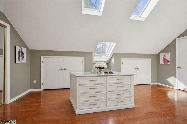 545 JOHNSTON DRIVE, Watchung Boro, NJ 07069