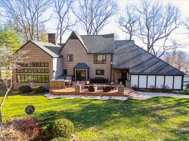 545 JOHNSTON DRIVE, Watchung Boro, NJ 07069
