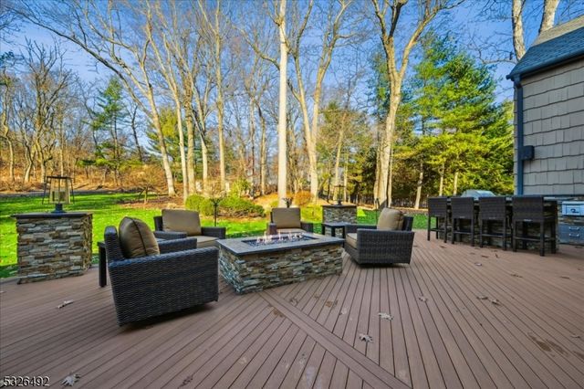 545 JOHNSTON DRIVE, Watchung Boro, NJ 07069