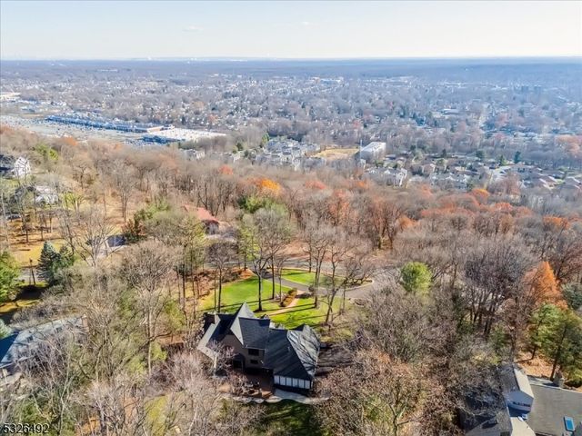 545 JOHNSTON DRIVE, Watchung Boro, NJ 07069