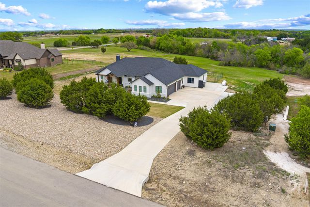 2043 Woodland Road, Weatherford, TX 76088