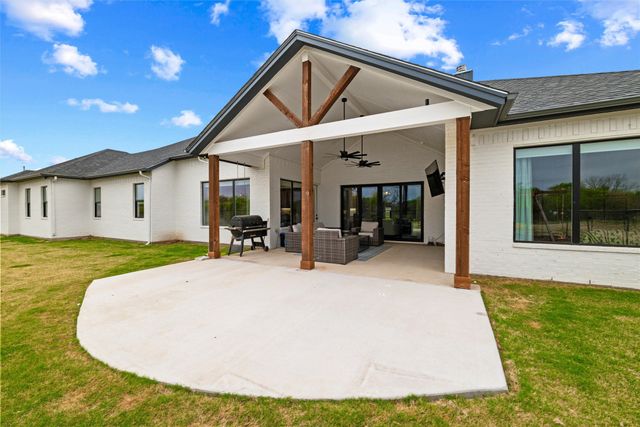 2043 Woodland Road, Weatherford, TX 76088