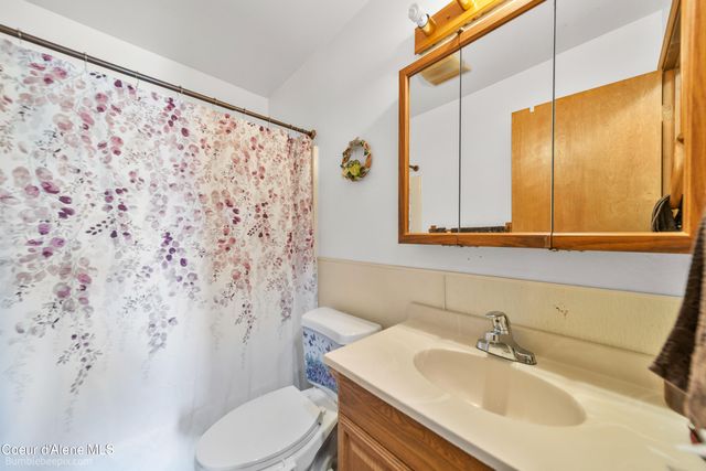 1704 E COEUR D ALENE AVE, Post Falls, ID 83854