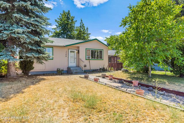 1704 E COEUR D ALENE AVE, Post Falls, ID 83854