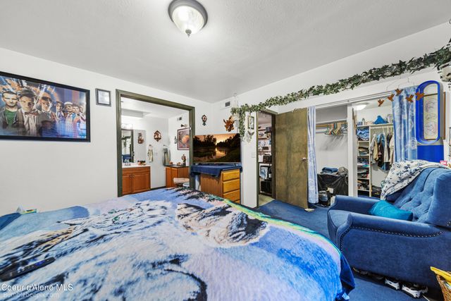 1704 E COEUR D ALENE AVE, Post Falls, ID 83854