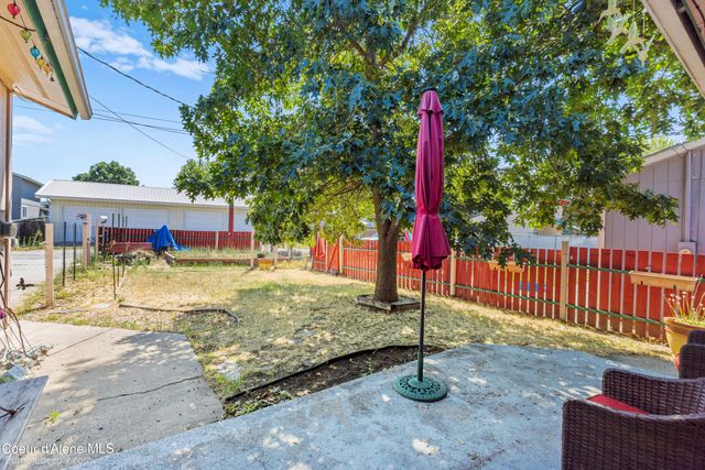 1704 E COEUR D ALENE AVE, Post Falls, ID 83854