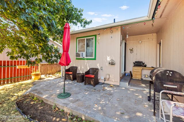 1704 E COEUR D ALENE AVE, Post Falls, ID 83854