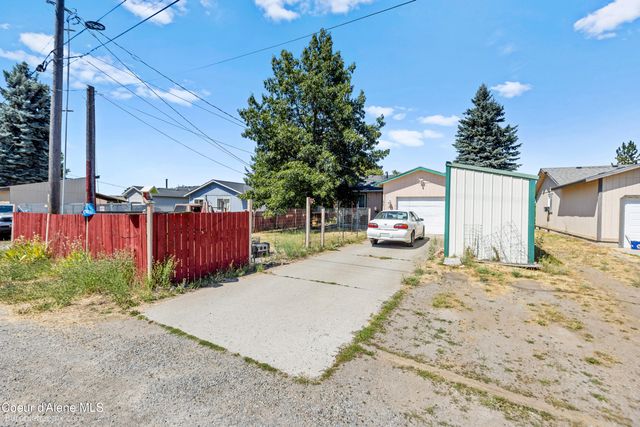 1704 E COEUR D ALENE AVE, Post Falls, ID 83854