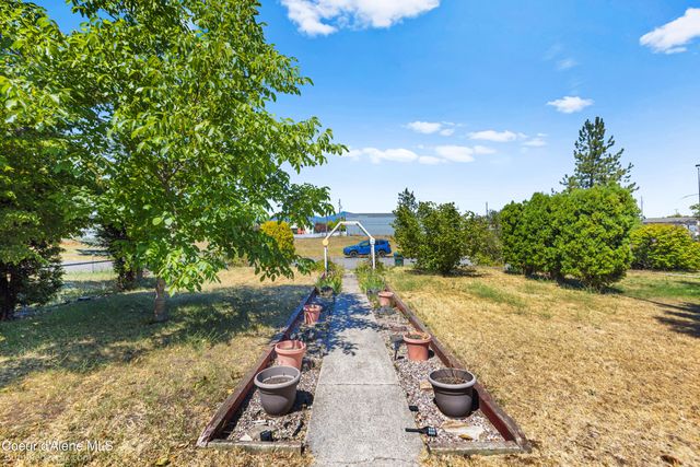 1704 E COEUR D ALENE AVE, Post Falls, ID 83854