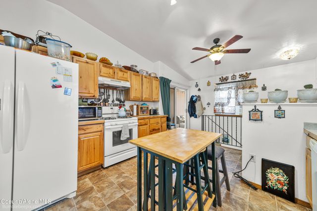 1704 E COEUR D ALENE AVE, Post Falls, ID 83854