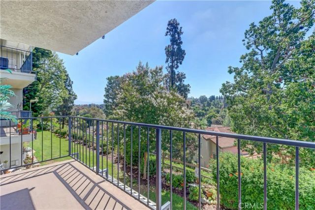 3338 Punta Alta 2D, Laguna Woods, CA 92637