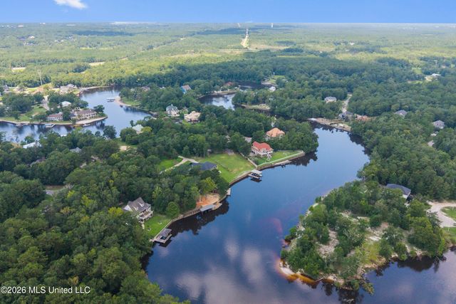 Fox Run Cove, Biloxi, MS 39532