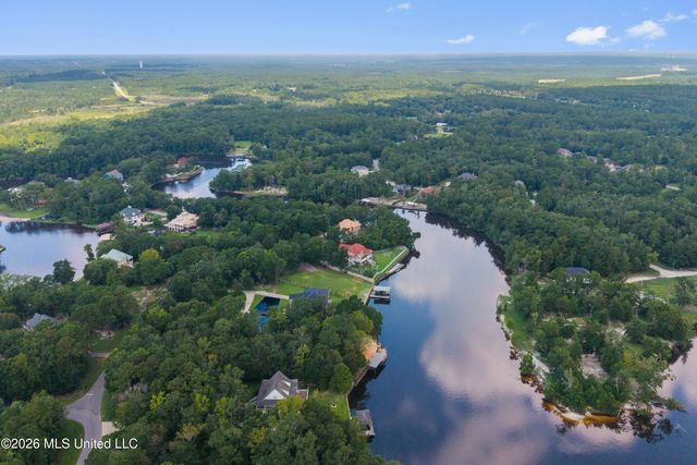 Fox Run Cove, Biloxi, MS 39532