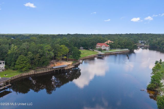 Fox Run Cove, Biloxi, MS 39532