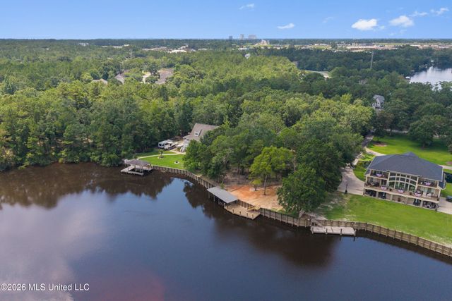 Fox Run Cove, Biloxi, MS 39532