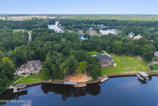 Fox Run Cove, Biloxi, MS 39532
