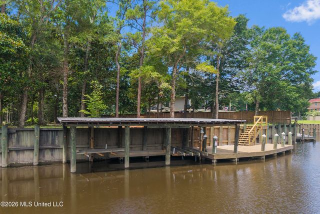 Fox Run Cove, Biloxi, MS 39532