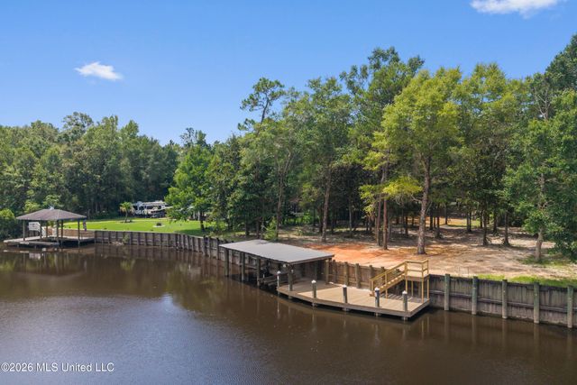Fox Run Cove, Biloxi, MS 39532
